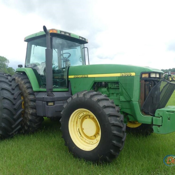 JOHN DEERE 8400