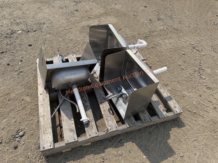 3--steel-commercial-hand-wash-sinks-image-3