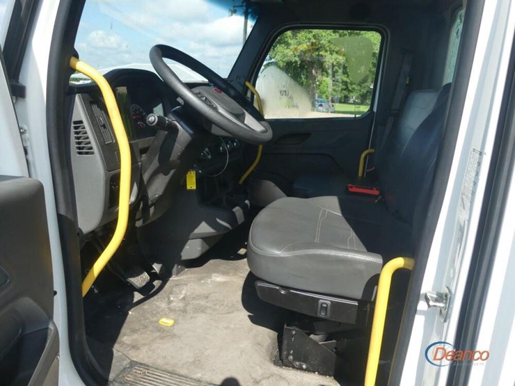2024-peterbilt-536-image-14
