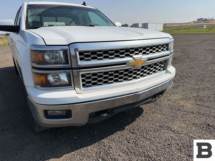 2015-chevrolet-silverado-1500-image-8