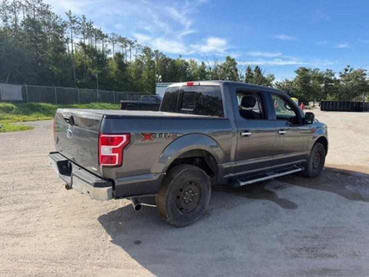 2018-ford-f150-xlt-image-3