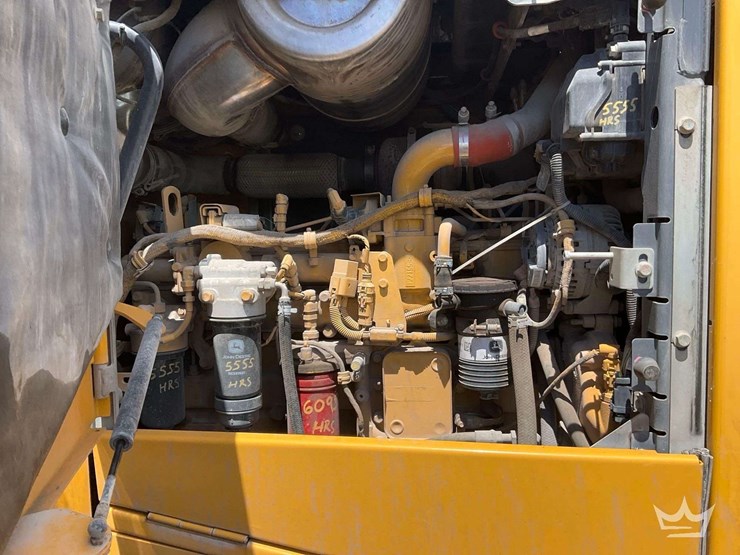 2016-deere-524k-image-6