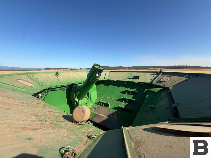2000-john-deere-9650-sts-image-75