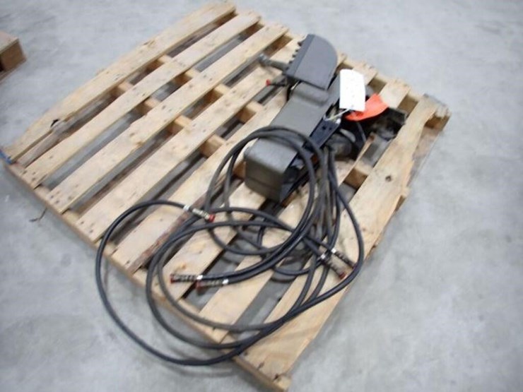 john-deere-120-image-2