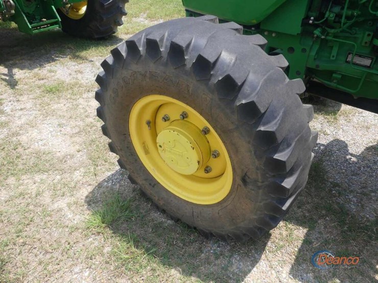 2021-john-deere-5045e-image-6