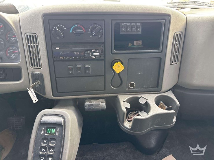 2018-international-durastar-4300-image-14