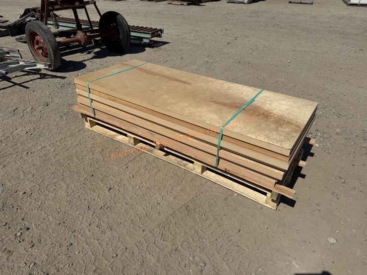 ~7--solid-core-wood-veneer-desktops-image-8