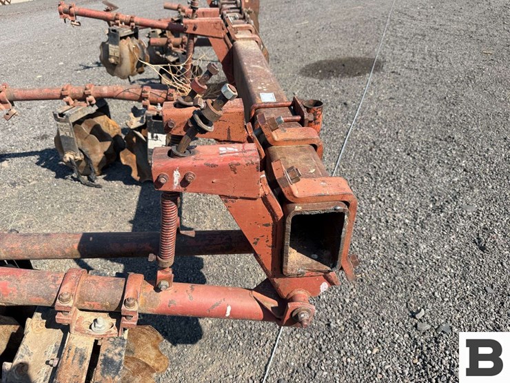 16'-lilliston-rolling-cultivator-toolbar-image-6