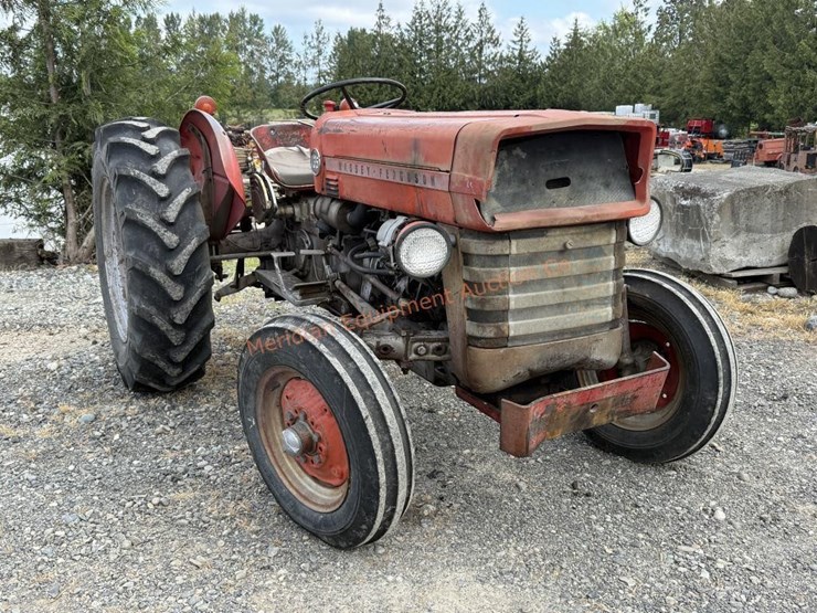 massey-ferguson-135-image-29