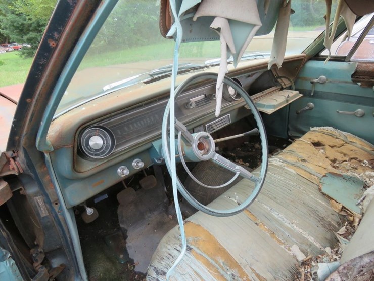 1965-chevrolet-biscayne-4dr-sedan-image-9