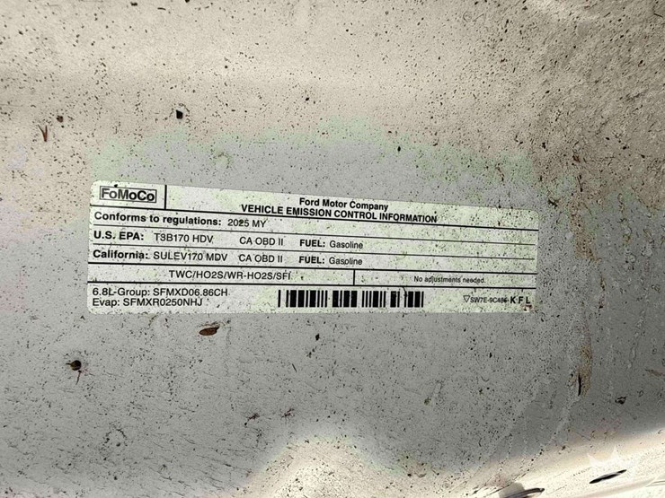 2025-ford-f250-image-9
