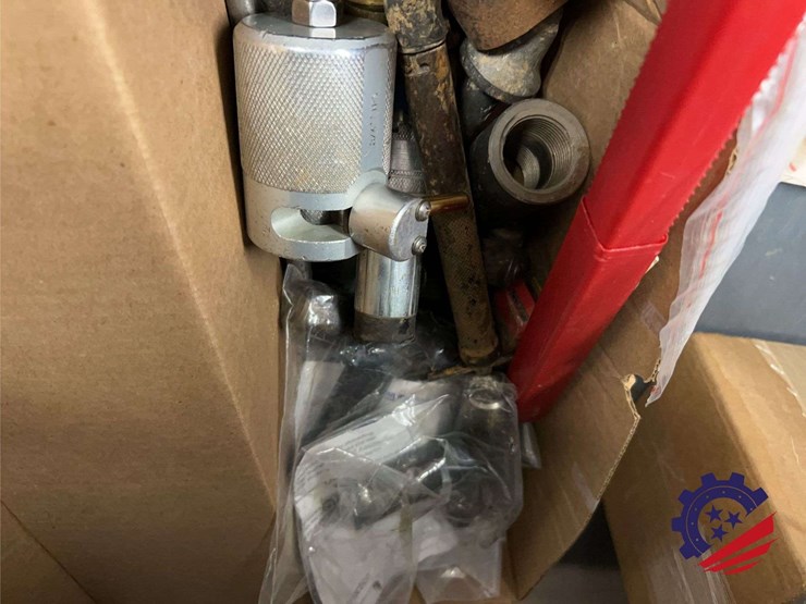 assorted-gas-fittings-image-1