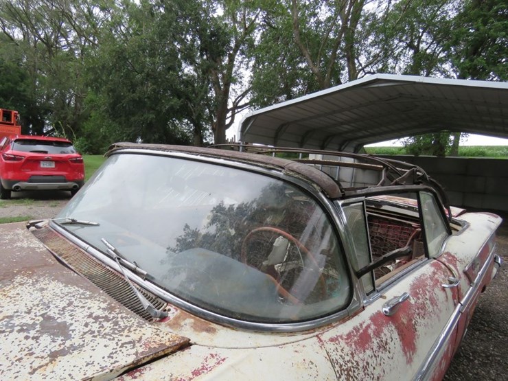 1958-chevrolet-impala-convertible-image-30
