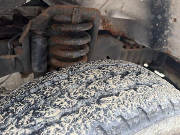 2014-ford-e450-image-40