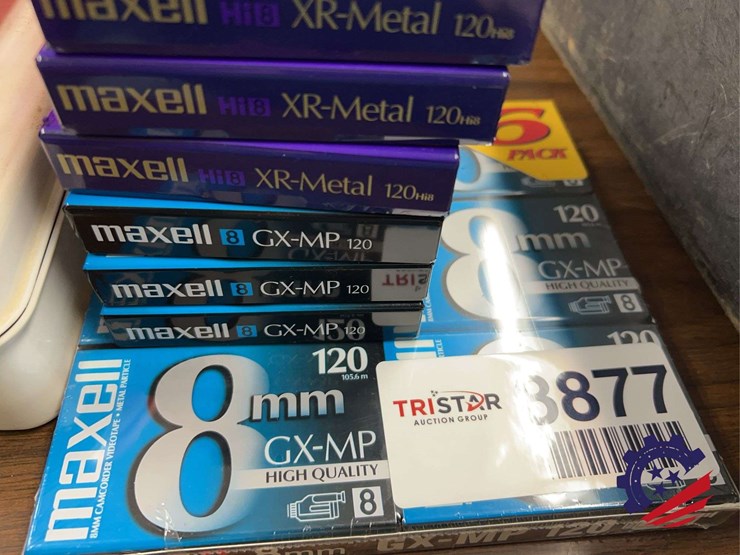maxell-hi8-xr-metal-and-8mm-gx-mp-camcorder-tapes-assortment-image-1