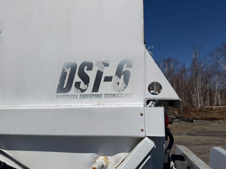 2004-freightliner-fc80-image-20