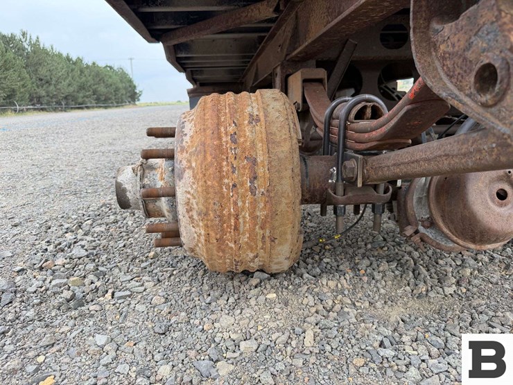 western-trailers-quadruple-axle-trailer-frame-image-7