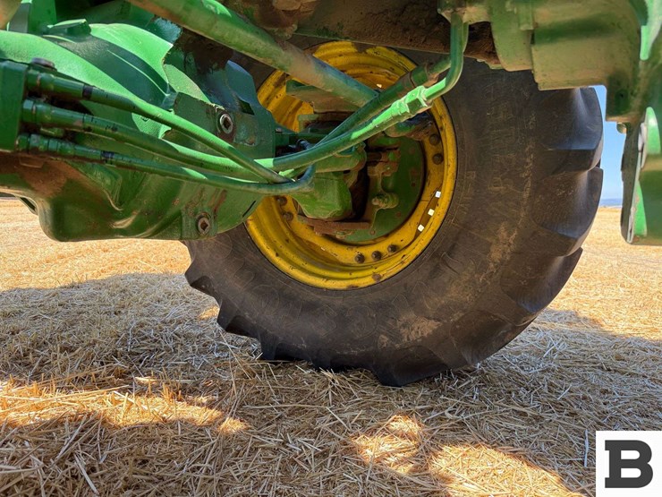 2001-john-deere-8110-image-24