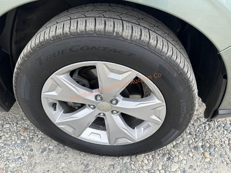 2015-subaru-forester-image-12