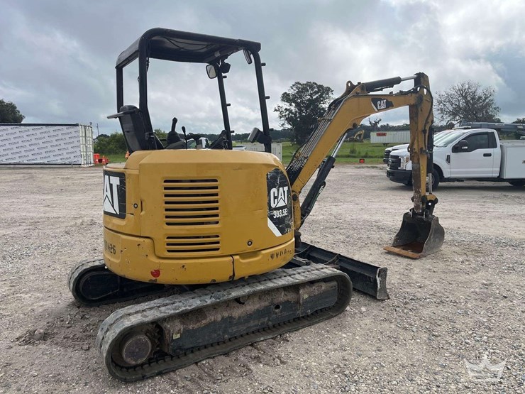 2016-caterpillar-303-image-3