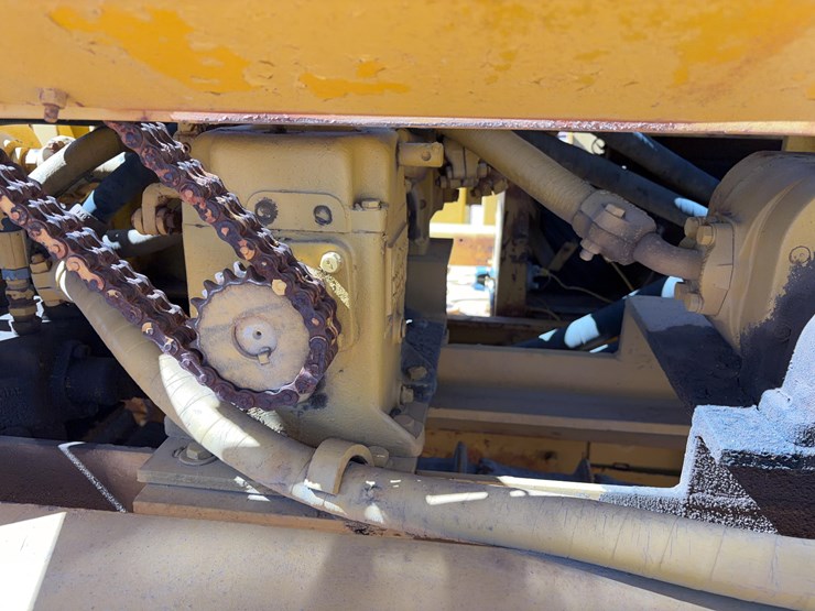 caterpillar-d4-image-14