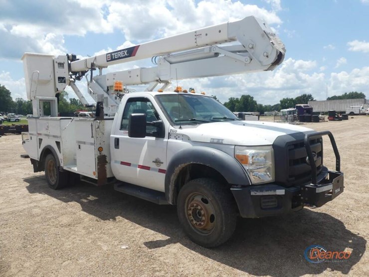 2014-ford-f550-image-1