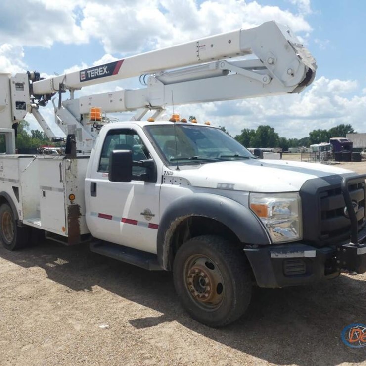 2014 FORD F550