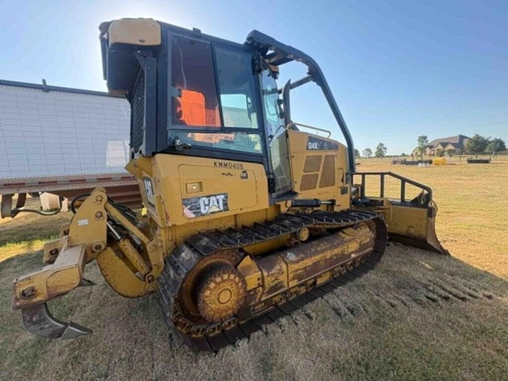 2014---caterpilar-d4k2-xl-dozer-image-3