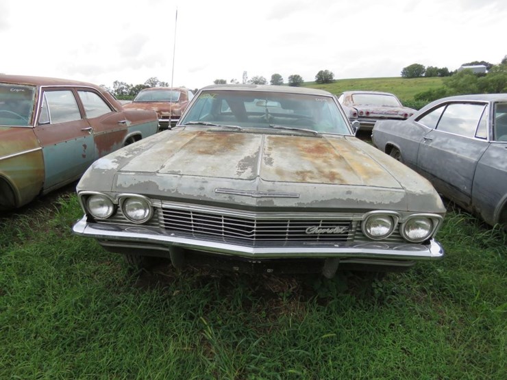 1965-chevrolet-impala-4dr-ht-image-2