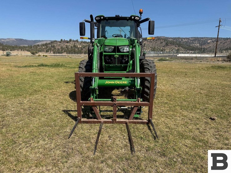 2016-john-deere-6155r-image-8