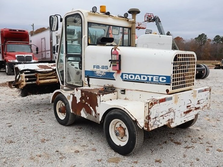 2011-roadtec-fb85-image-3