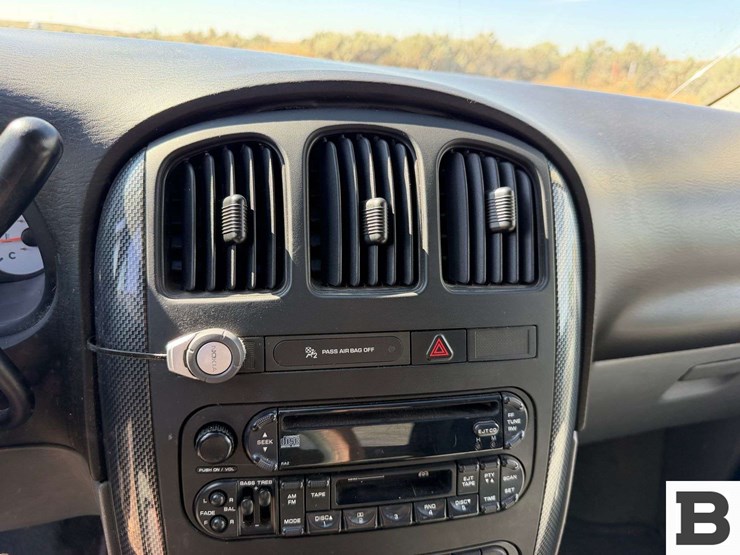 2005-dodge-grand-caravan-image-23