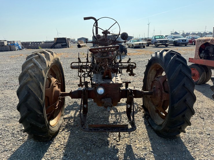 ford-tractor-image-5