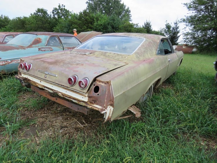 1965-chevrolet-impala-2dr-ht-image-5