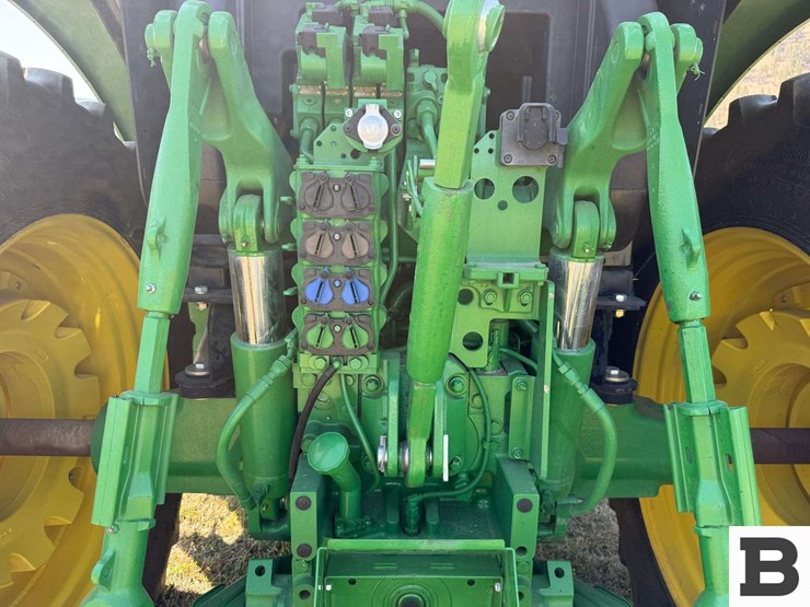 2016-john-deere-6155r-image-43