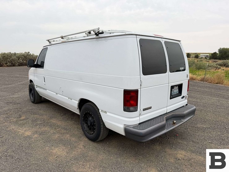 2006-ford-cargo-image-4