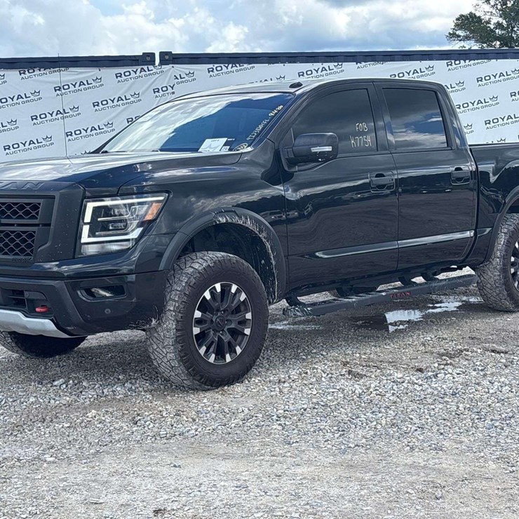 2021 NISSAN TITAN