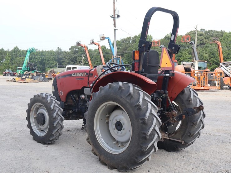 2011-case-ih-farmall-55-image-3