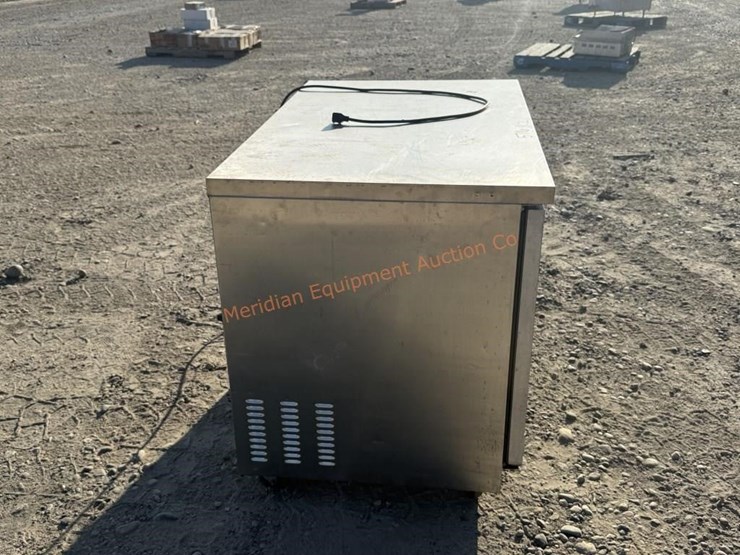artic-air-commercial-fridge-image-7