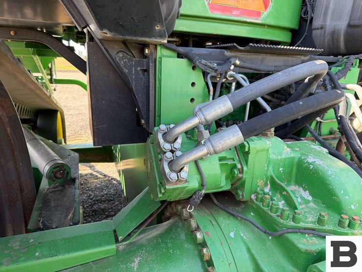 2004-john-deere-9520t-image-31
