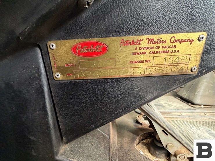 1988-peterbilt-377-image-43
