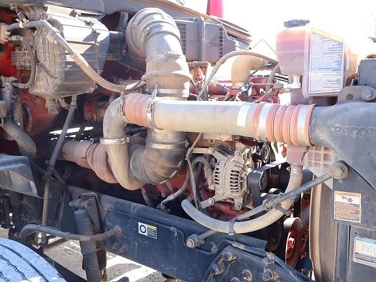 2015-kenworth-t880-image-26