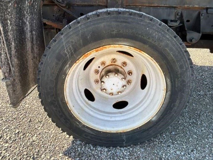 2012-ford-f550-xl-image-79