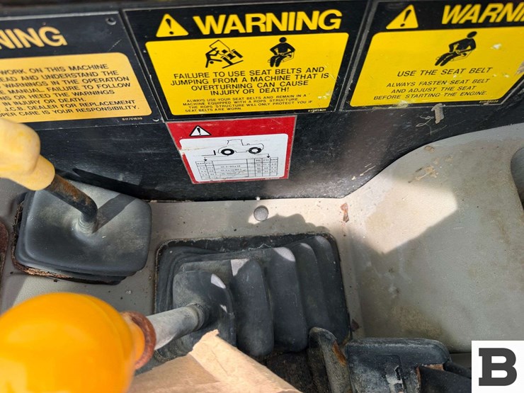 jcb-520-image-40
