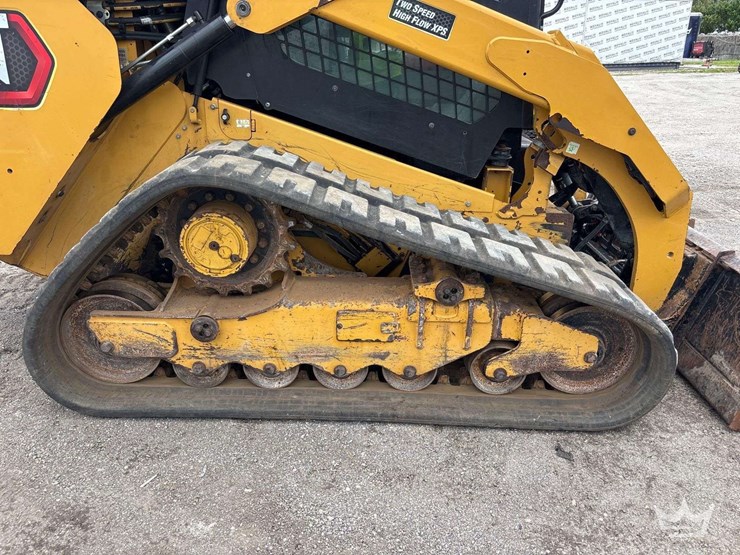 2021-caterpillar-289d3-image-25