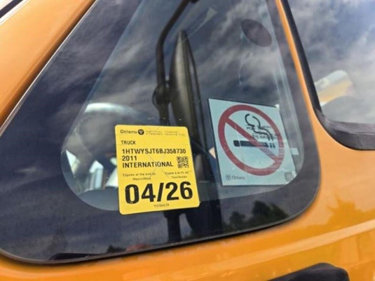 2011-vactor-2100-image-5