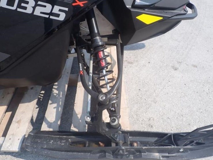 2021-ski-doo-renegade-x-850-snowmobile-2bpsumj6mv0-image-31