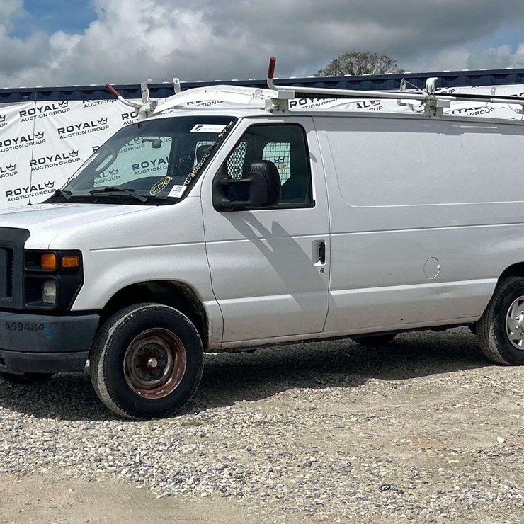 2014 FORD CARGO