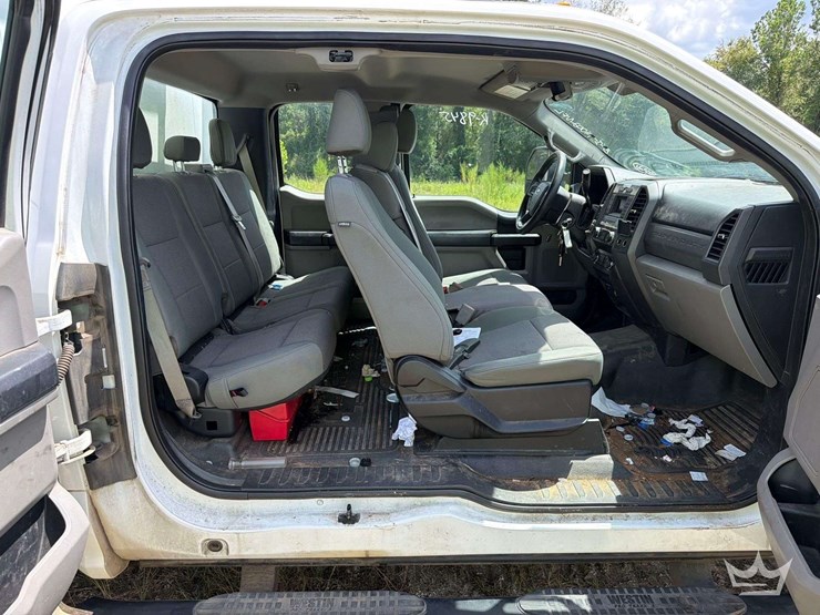 2019-ford-f550-image-14