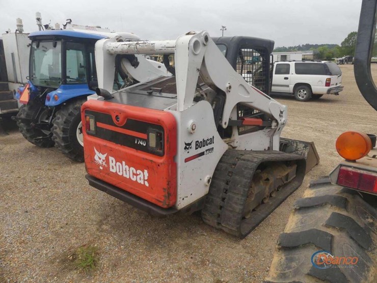 2018-bobcat-t740-image-2